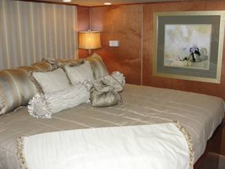 C:\Users\Brian\aYourNewBoat\Boat Show 09\2010 Show\Boat Show 2010 166.JPG