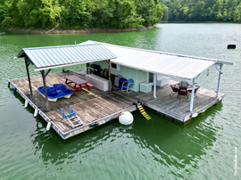 9 x 20.8 Floating Cabin Approx 195sqft of Interior Living Space For Sale on Norris Lake Tennessee at Lakeview Marina